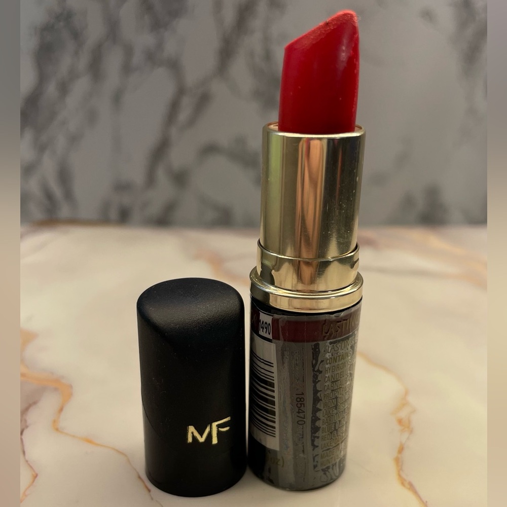 Max Factor Rio Red Rouge Luxury Lipstick for a Bold Look